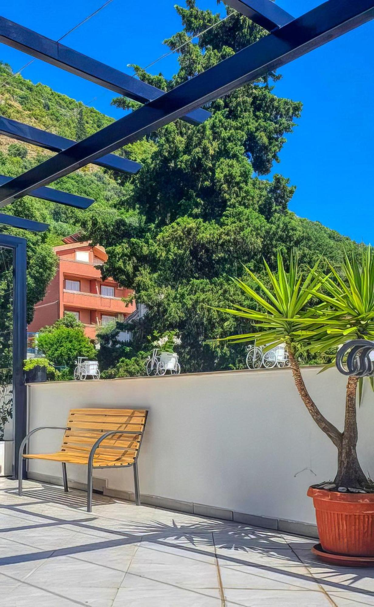 Apartmani Terminal Budva Eksteriør bilde