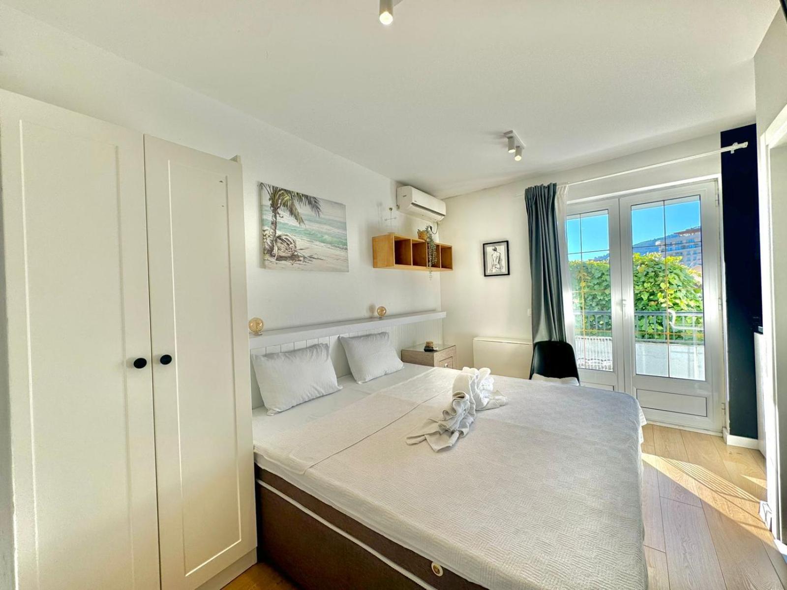Apartmani Terminal Budva Eksteriør bilde