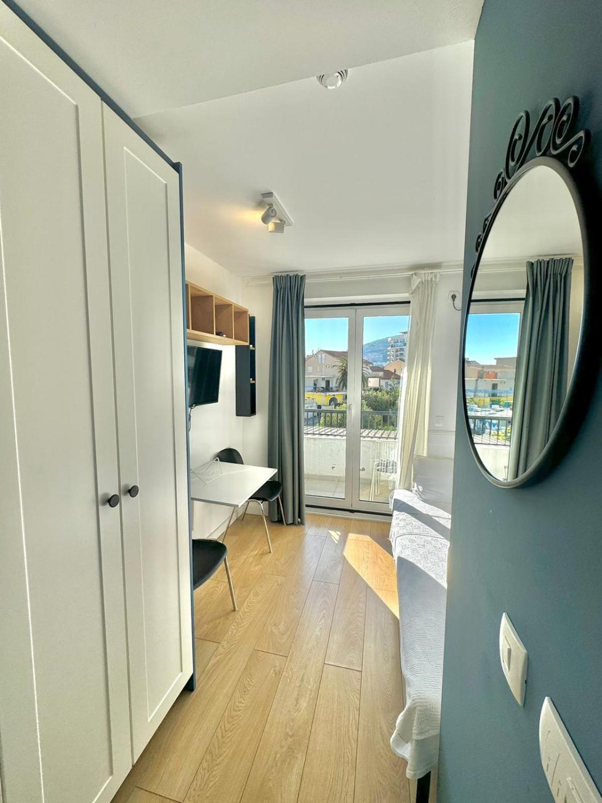Apartmani Terminal Budva Eksteriør bilde