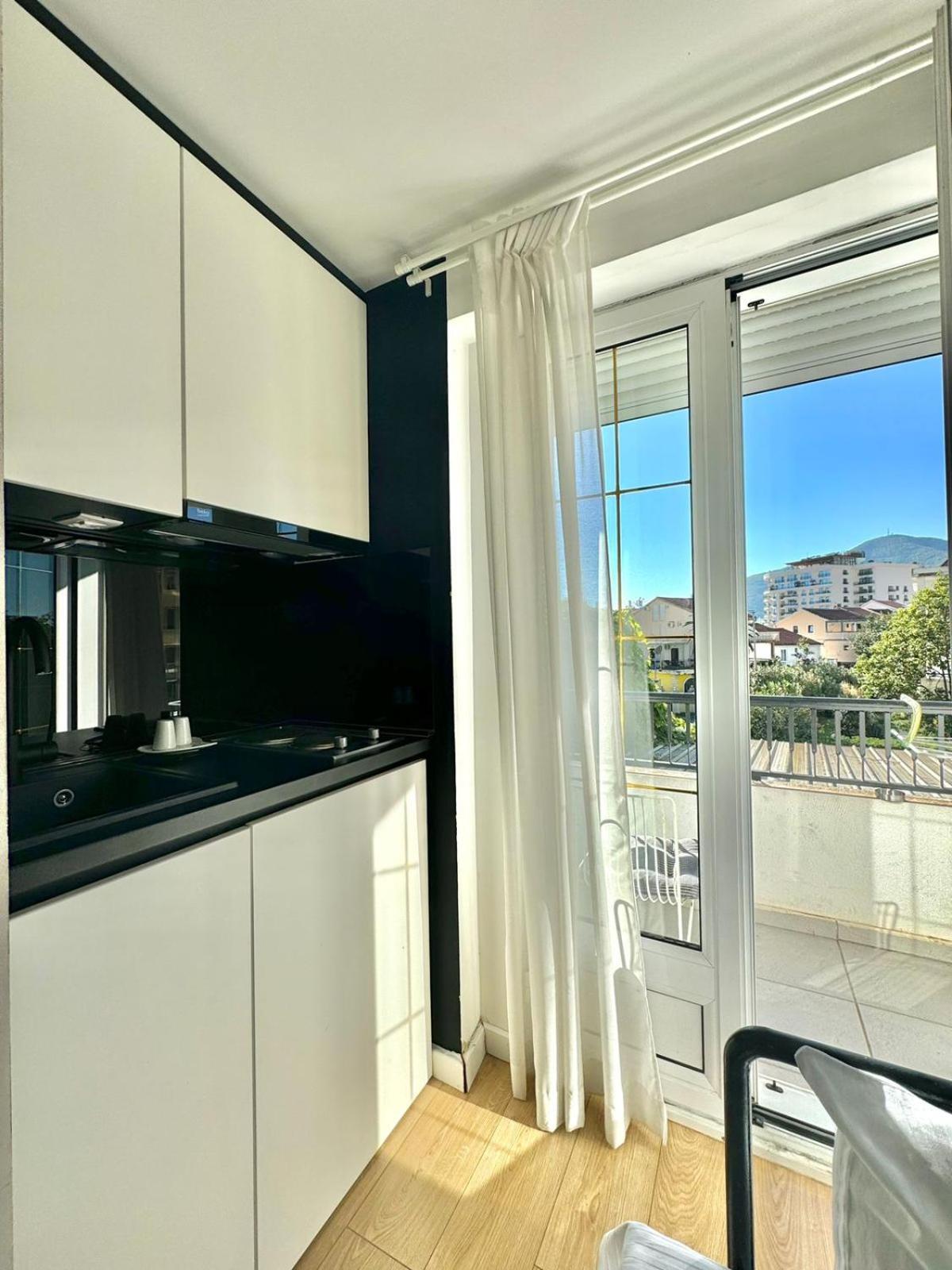 Apartmani Terminal Budva Eksteriør bilde